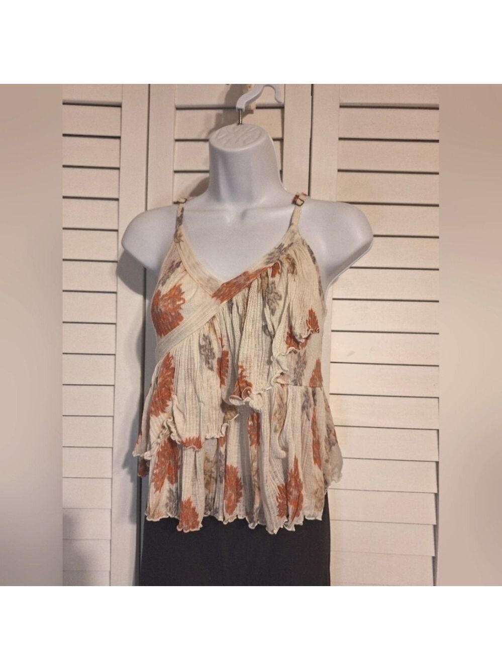Free people Floral cream and orange Boho v neck top Sz S